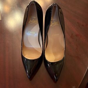 Christian Louboutin Glossy Black Heels Pigalle size 40
